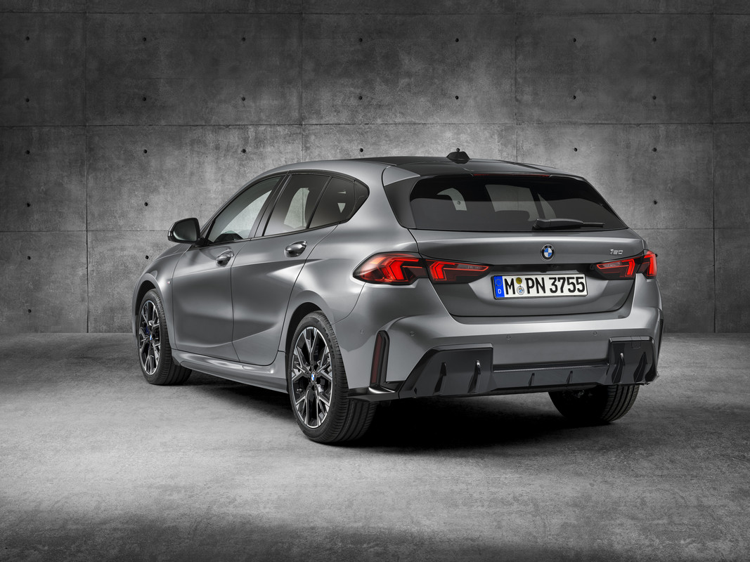 P90551954_highRes_the-all-new-bmw-1-se