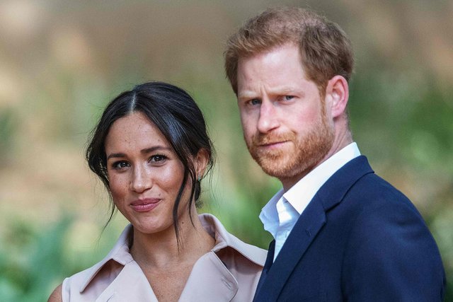 prince-harry-meghan-christmas-01