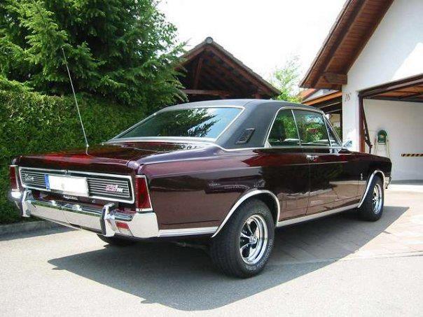 Ford Tamno crvena (1)
