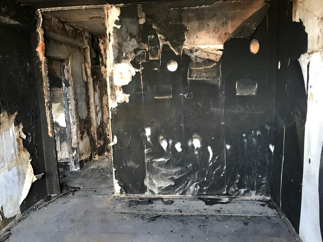 2C9DEE06-6457-4FB1-B82F-9B259186EF0B