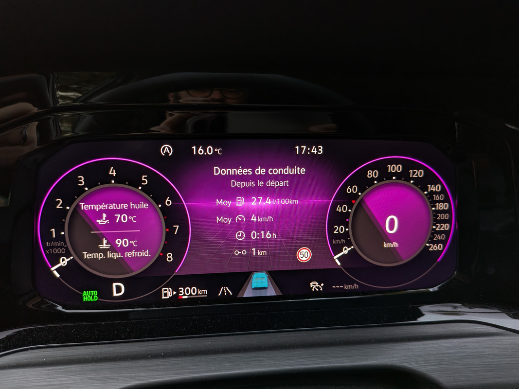 PXL_20241010_154354779