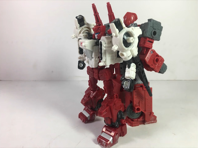 Siege-Six-Gun-In-Hand-06