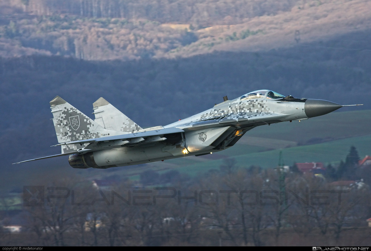 9059_Mikoyan-Gurevich-MiG-29AS_0921