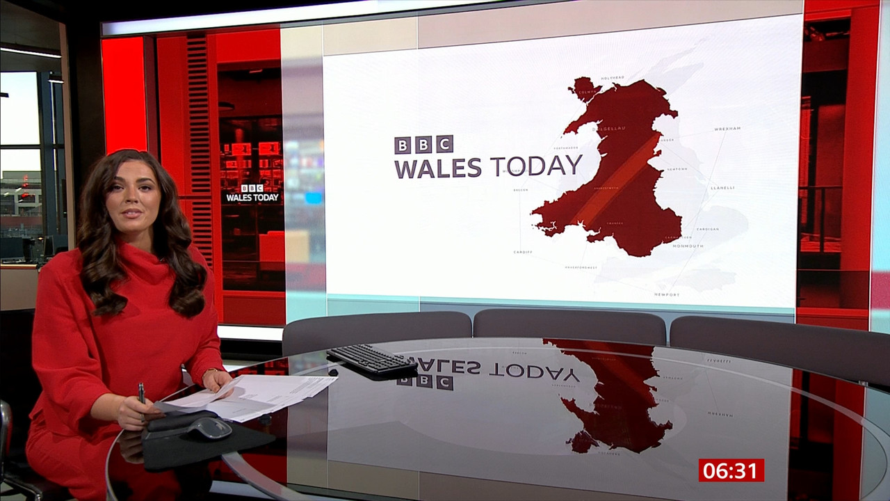 03.23 - 06.00.00 - Breakfast. The BBC's Breakfast programme features ....ts_snapshot_11.44.297