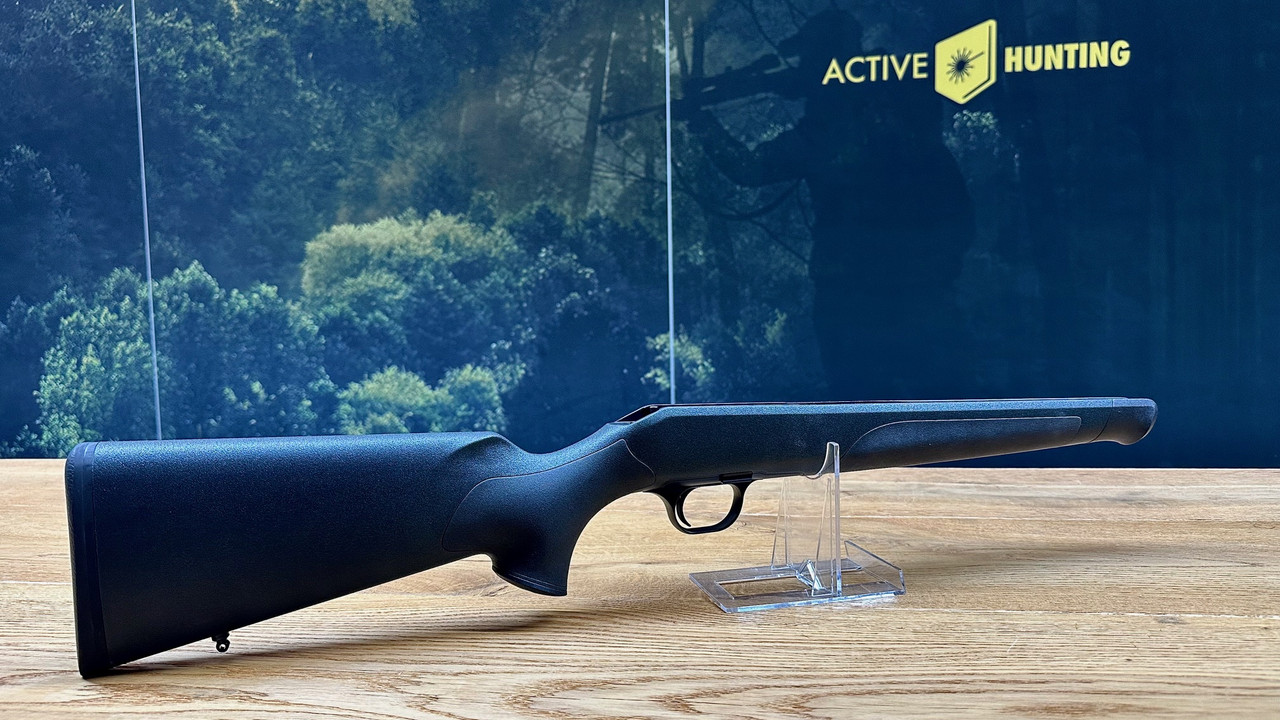 Blaser-R8-Schaft-grün-kurz-1