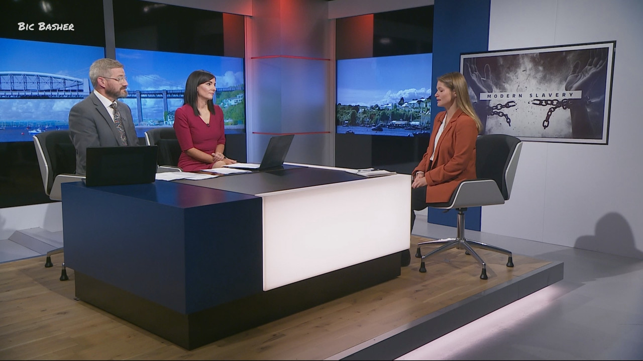09.23 - 18.00.00 - ITV News West Country. Breaking news and current s....ts_snapshot_11.50.145