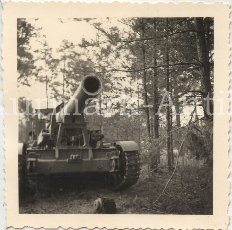Foto Wehrmacht Russland Front Beute Panzer Artillerie Kanone Mörser Haubitz (2)