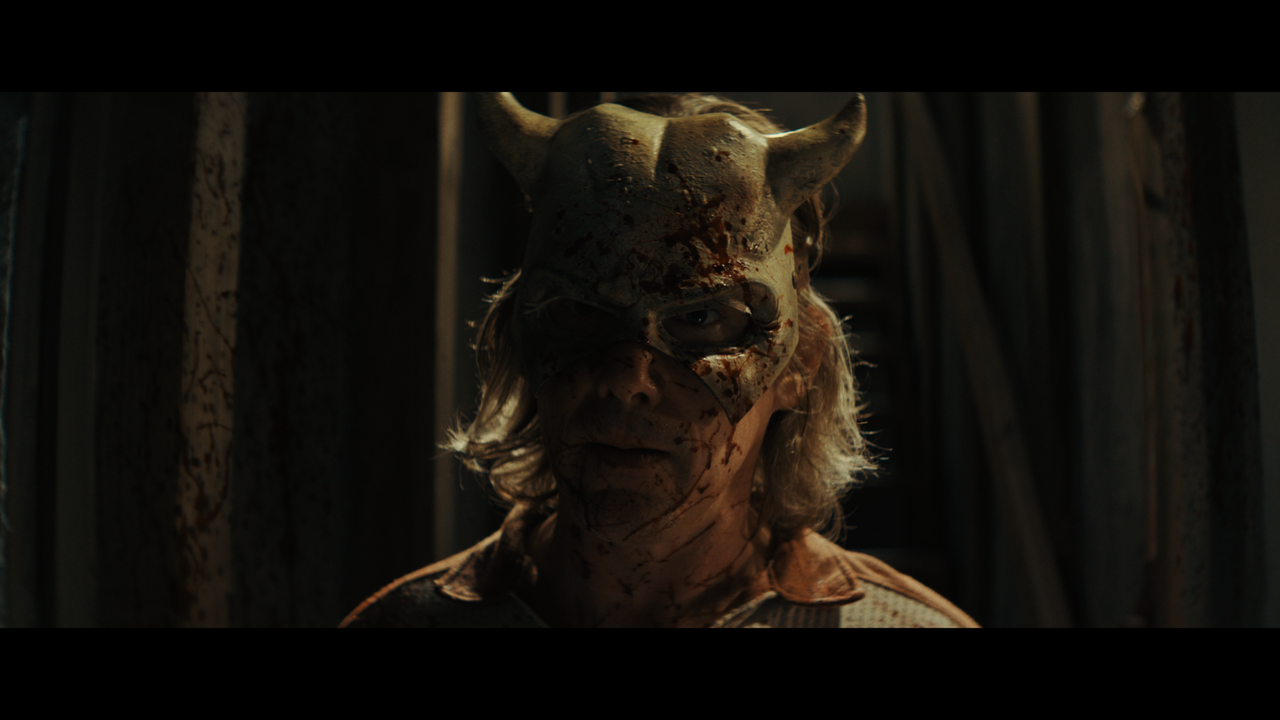 The.Black.Phone.2021.UHD.2160p.BDREMUX.HEVC.HDR.DV-Нечипорук.mkv_snapshot_01.28.44.402