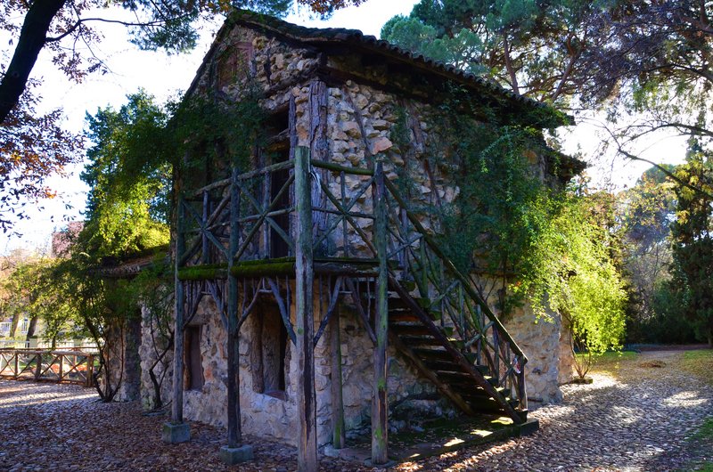 PARQUE EL CAPRICHO-2013-2022-MADRID - Paseando por España-1991/2016 (5)