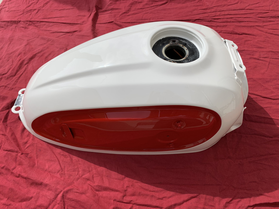 8BB9C506-579B-4153-BEAA-16B857CC6FF0