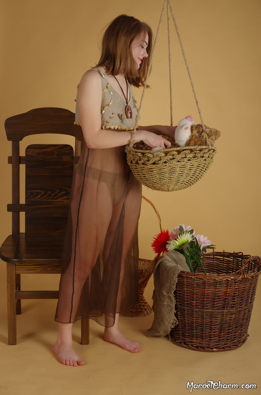 MarvelCharm_Nicolette-Basket-Lady-022