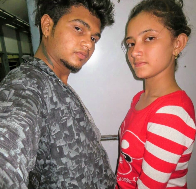 Extremely Cute Young Teen Girl Quick Stand Fucking with Boyfriend