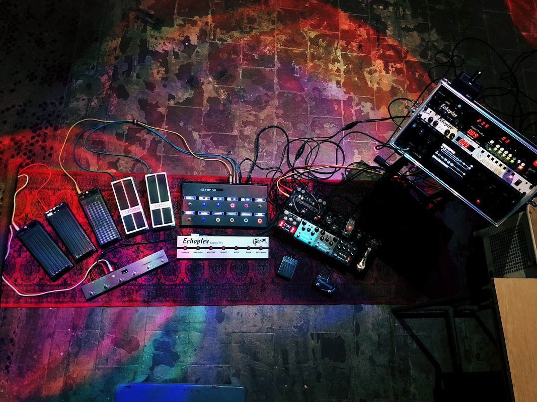 3-D03-CB25-E203-4-ACB-8-EC4-5199986-B745