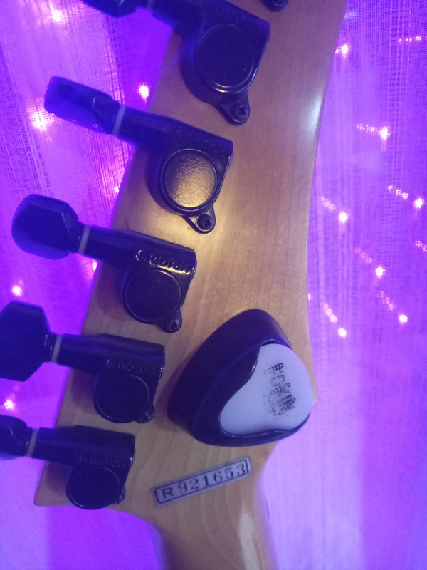 1514396743265-1626140752