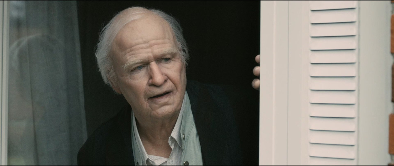 The 100 Year-Old Man Who Climbed Out the Window and Disappeared 