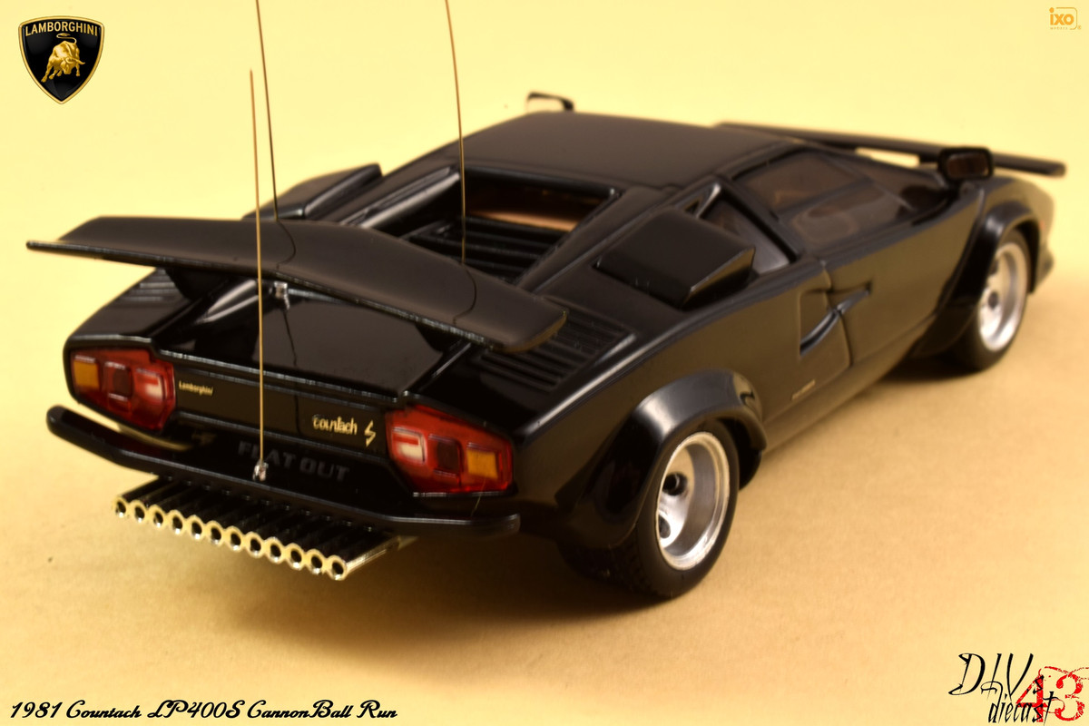 Lamborghini_Countach_CannonBall_Run_IXO (5)