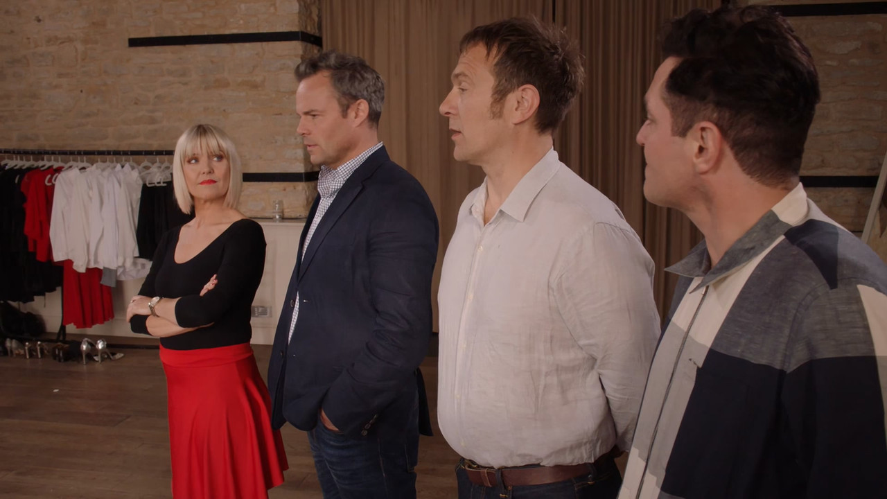 Agatha Raisin (2014) Season 3 S03 (1080p AMZN WEB-DL x265 HEVC 10bit EAC3 2.0 MONOLITH) [QxR]