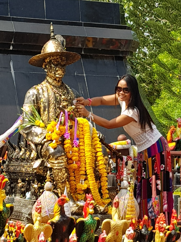 [Bild: King-Taksin3.jpg]