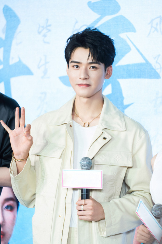 006DurXoly1hg4ihz3jr9j34qv74bb2f