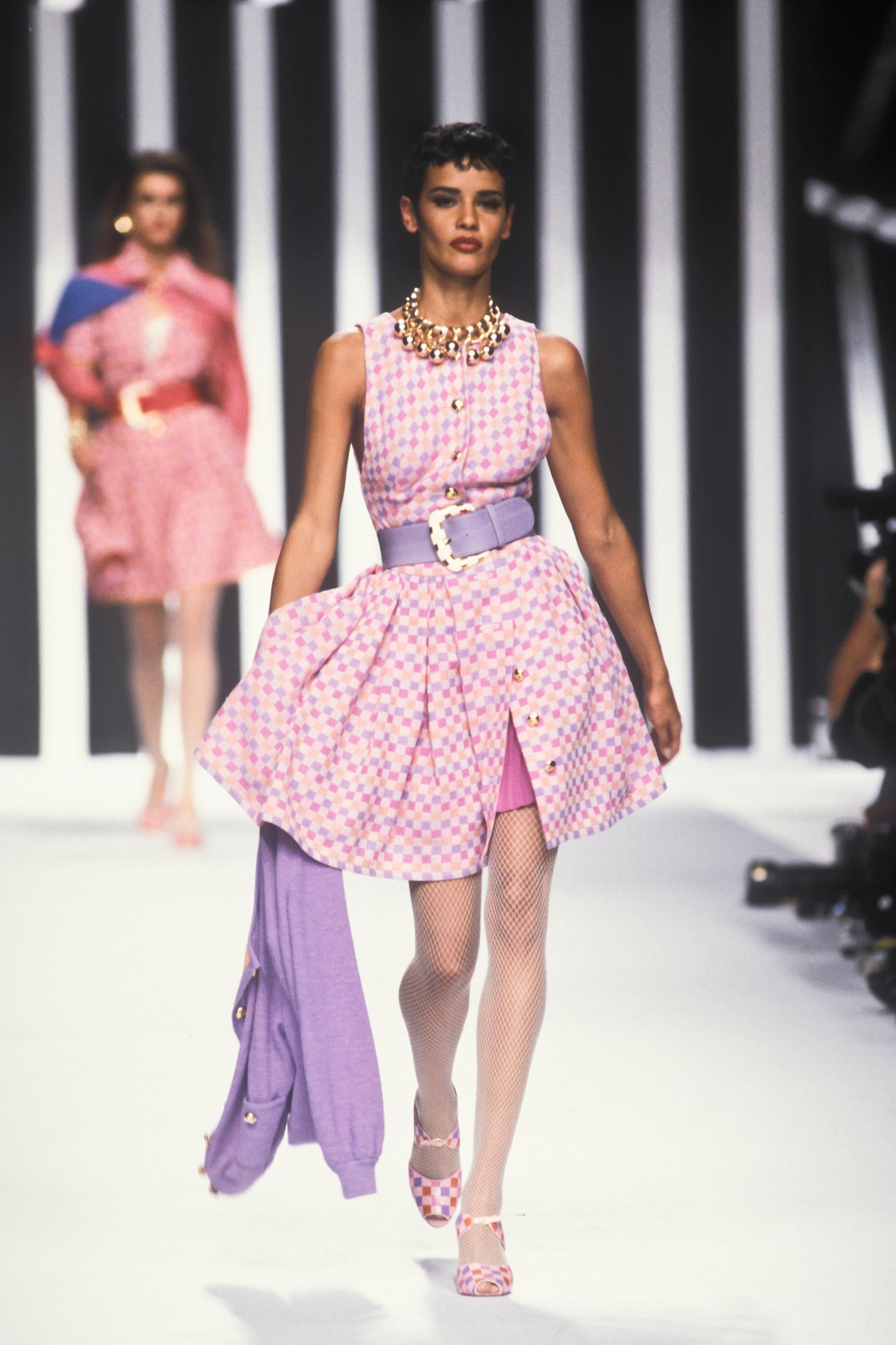 Fashion Classic: V A L E N T I N O Spring-Summer 1992 | Page 2 ...