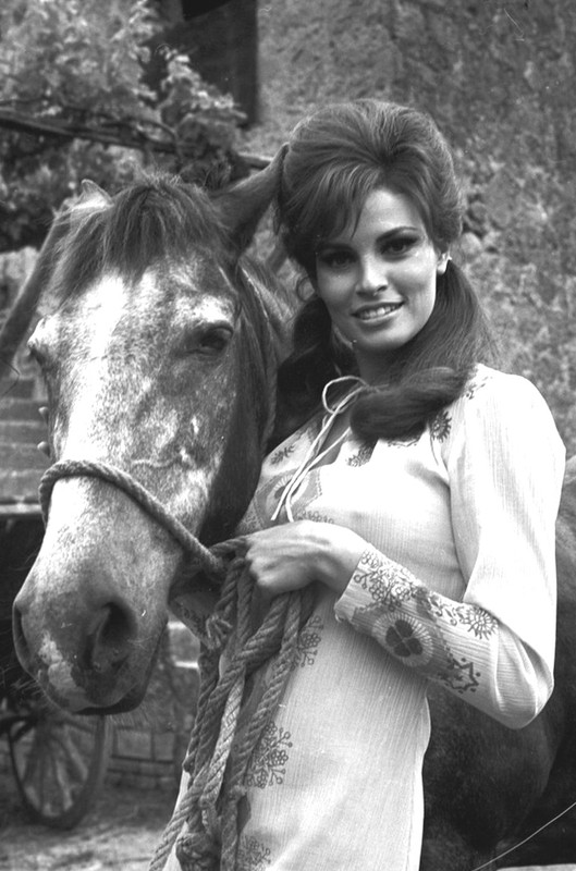raquel_welch_f57
