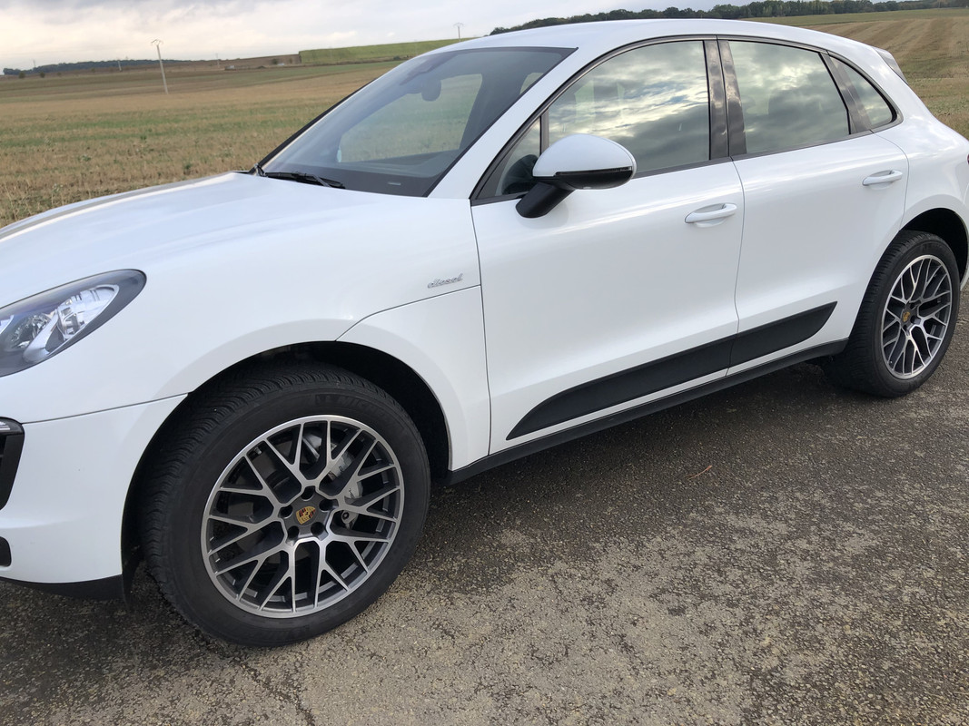 F939A4B8-D7FF-43E2-B443-4B9F327EDC2C