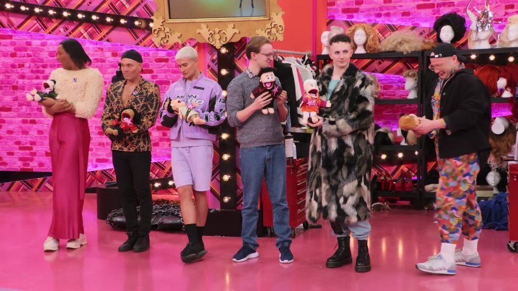 [Image: mruy2trgn551.jpg]