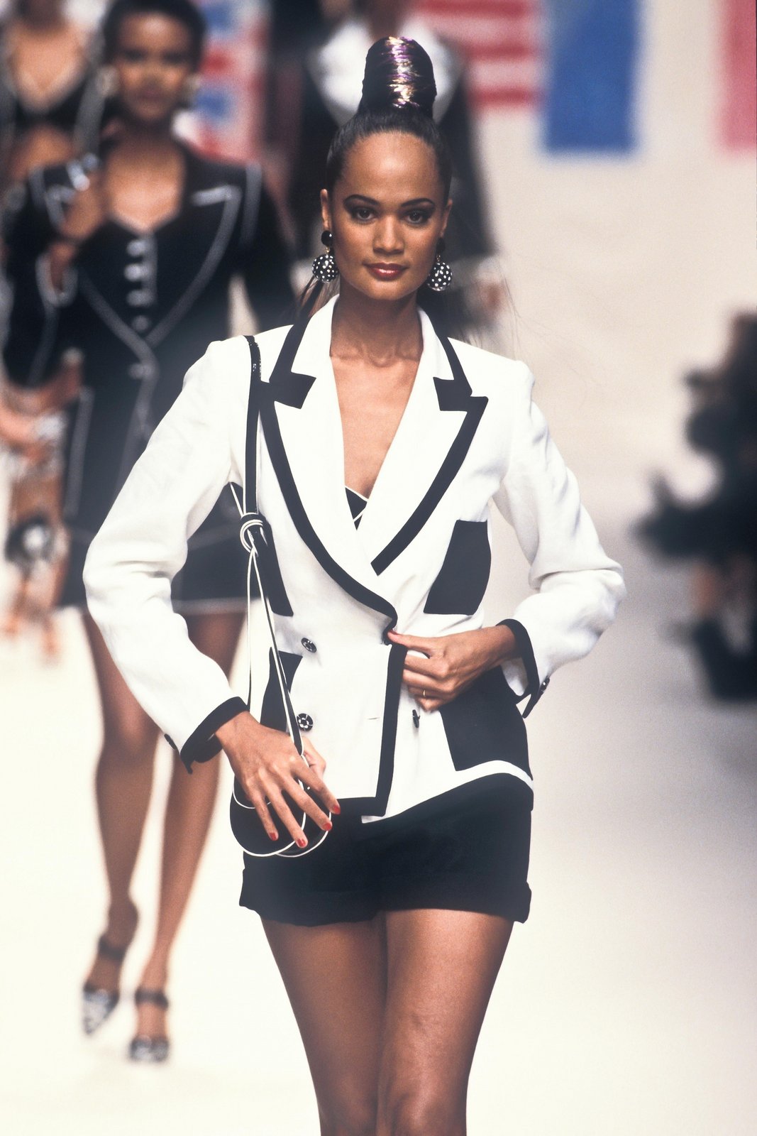 Fashion Classic: Emanuel UNGARO Spring/Summer 1995 | Lipstick Alley