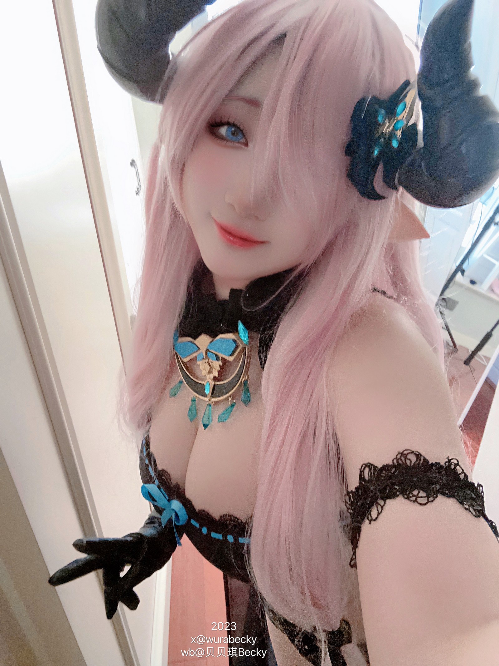 贝贝琪 Becky 娜露梅亚 Cosplay 写真集｜角色高清图集（24P｜181MB）插图