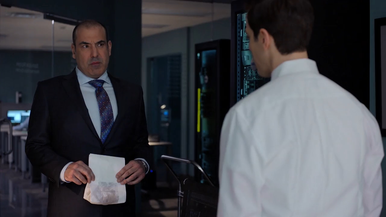 Suits 2019 WebRip Season 9 [Hindi + Tamil + English] 480p 720p ESub Screenshot