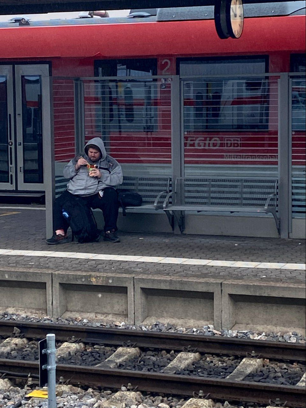 D09B31ED-AF5D-421B-A1CF-907B09730DCF