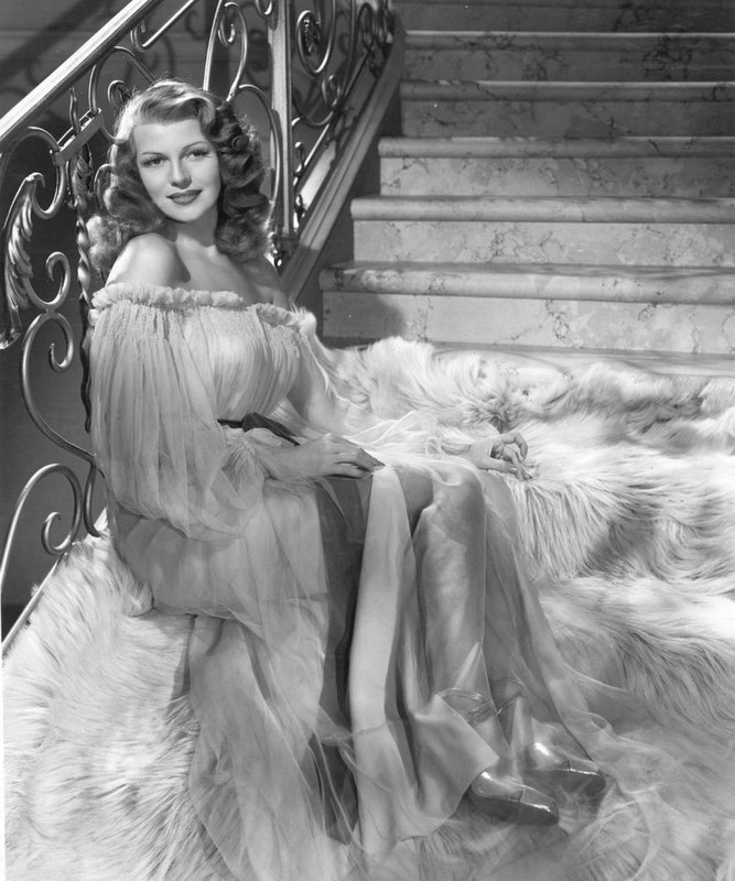 rita_hayworth_h56