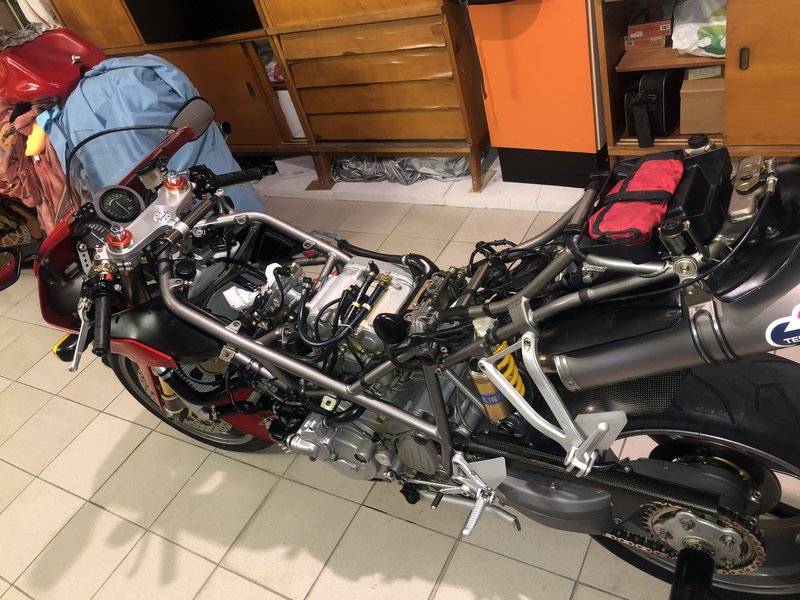 69BDD371-896E-44C4-87C4-F3C14B1CFAF6