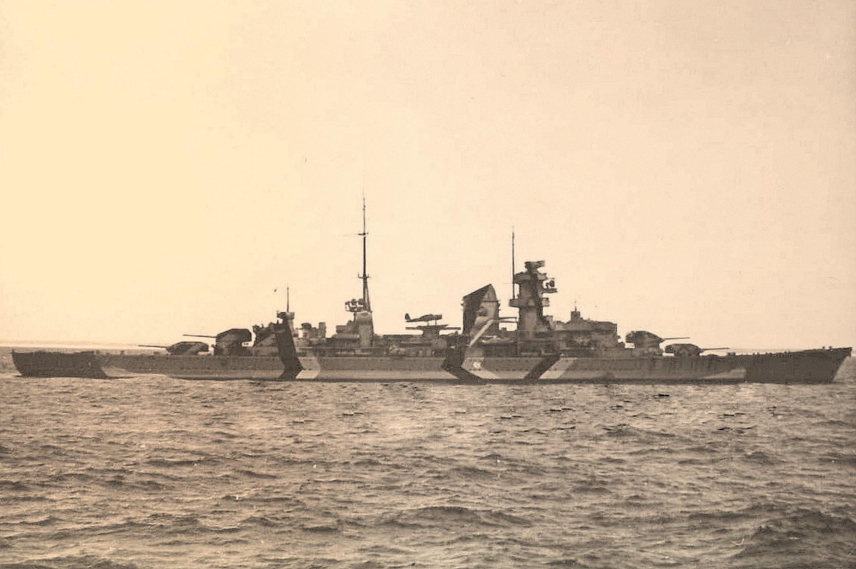 DKM-Prinz-Eugen-camo-Baltico.jpg