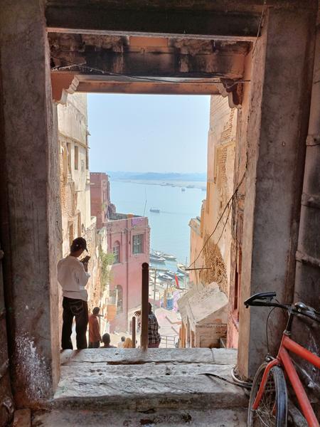 https://i.postimg.cc/fb6c1L0F/Varanasi-(334).jpg