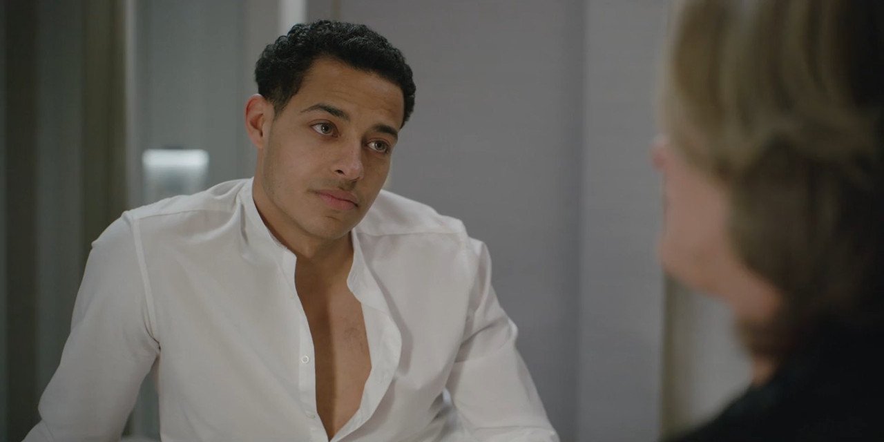 Good Luck to You, Leo Grande 2022 WebRip [Hindi + Tamil + English] 480p, 720p ESub Screenshot