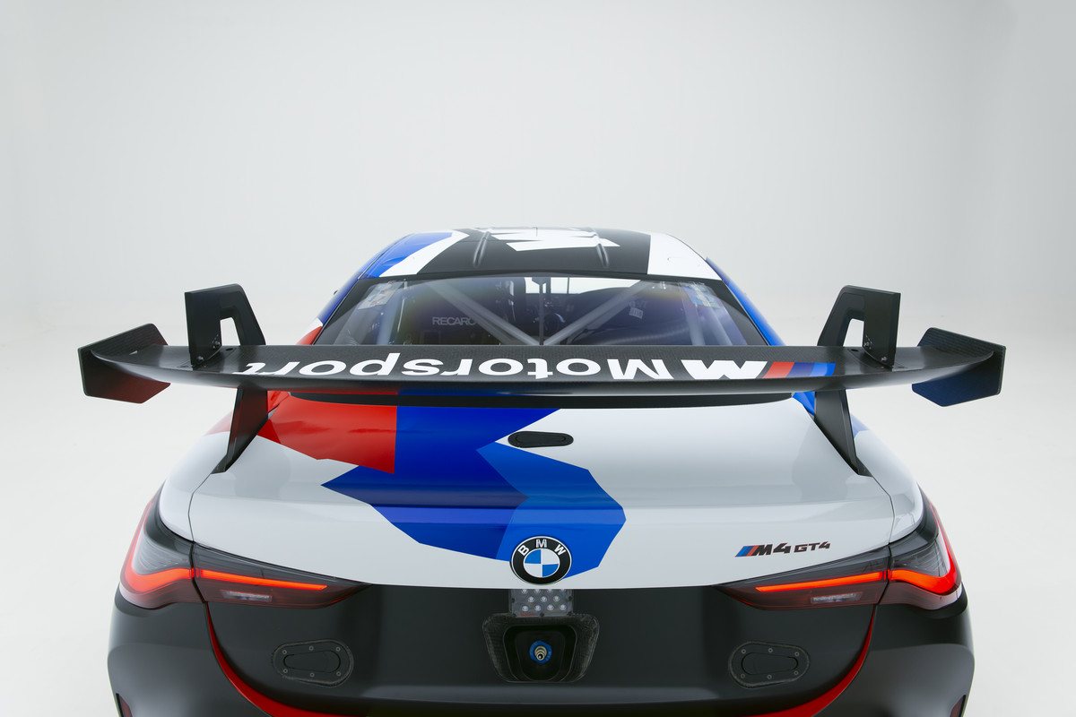 P90498912_highRes_bmw-m4-gt4-bmw-espaa