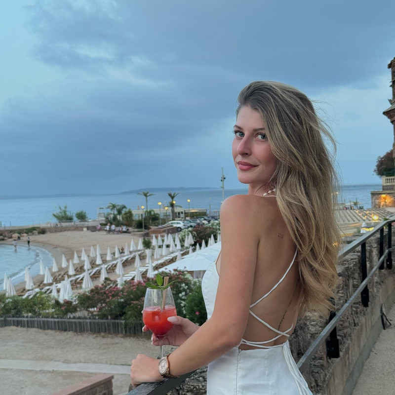 Camille (27)