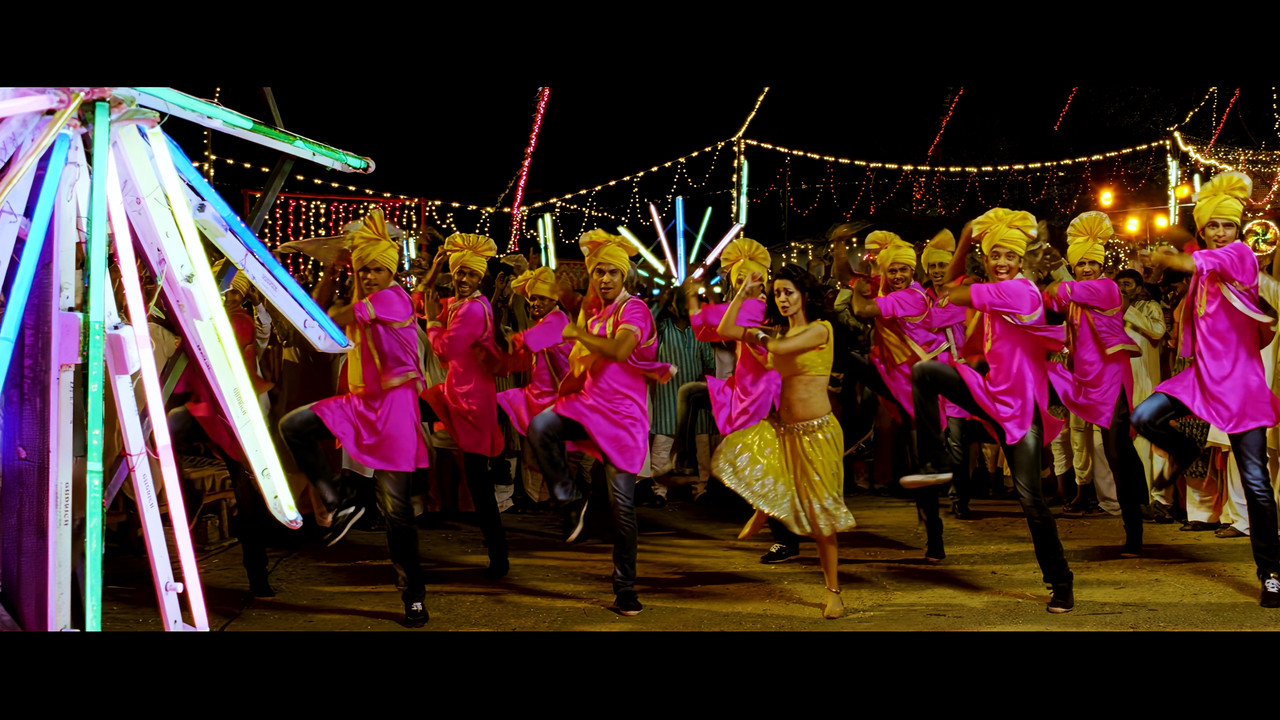 Tamanna Hot Song 03 From Himmatwala Taki O Taki 4K (Best Quality).mp4_snapshot_02.35_[2021.04.05_13.