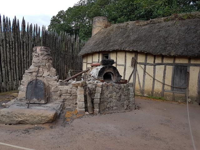 VOLVEMOS A SUIZA! + PUY DU FOU, ORADUR SUR GLANE, SAINT EMILION...Y ASTURIAS - Blogs de Suiza - PUY DU FOU...entrada para 2 días. (8)