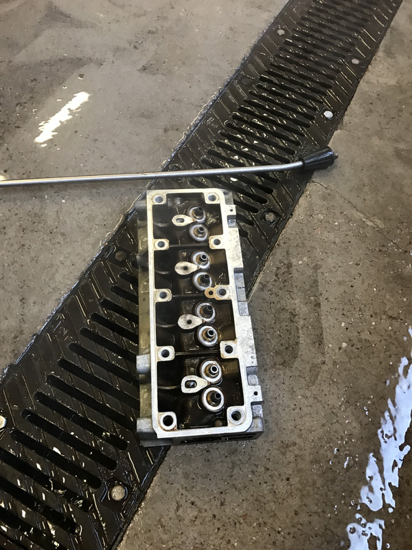 Restauration 4L (1141)