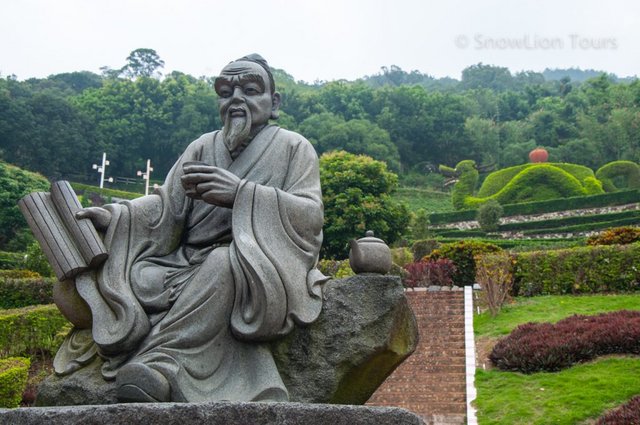 лу-юй-Китайский-чай-виды-чаев-туры-в-Китай-Туры-в-Тибет-и-Китай-чайный-тур-в-Китай-туры-к-Эвересту-