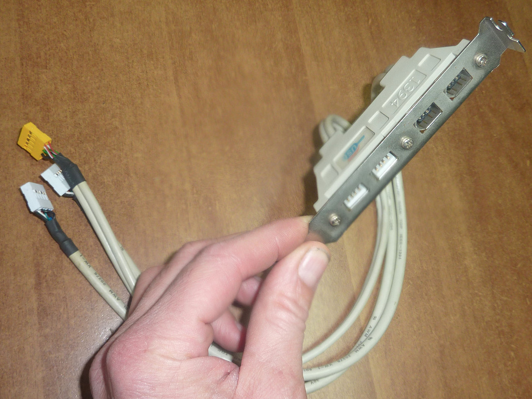 Bracket_USB_firewire