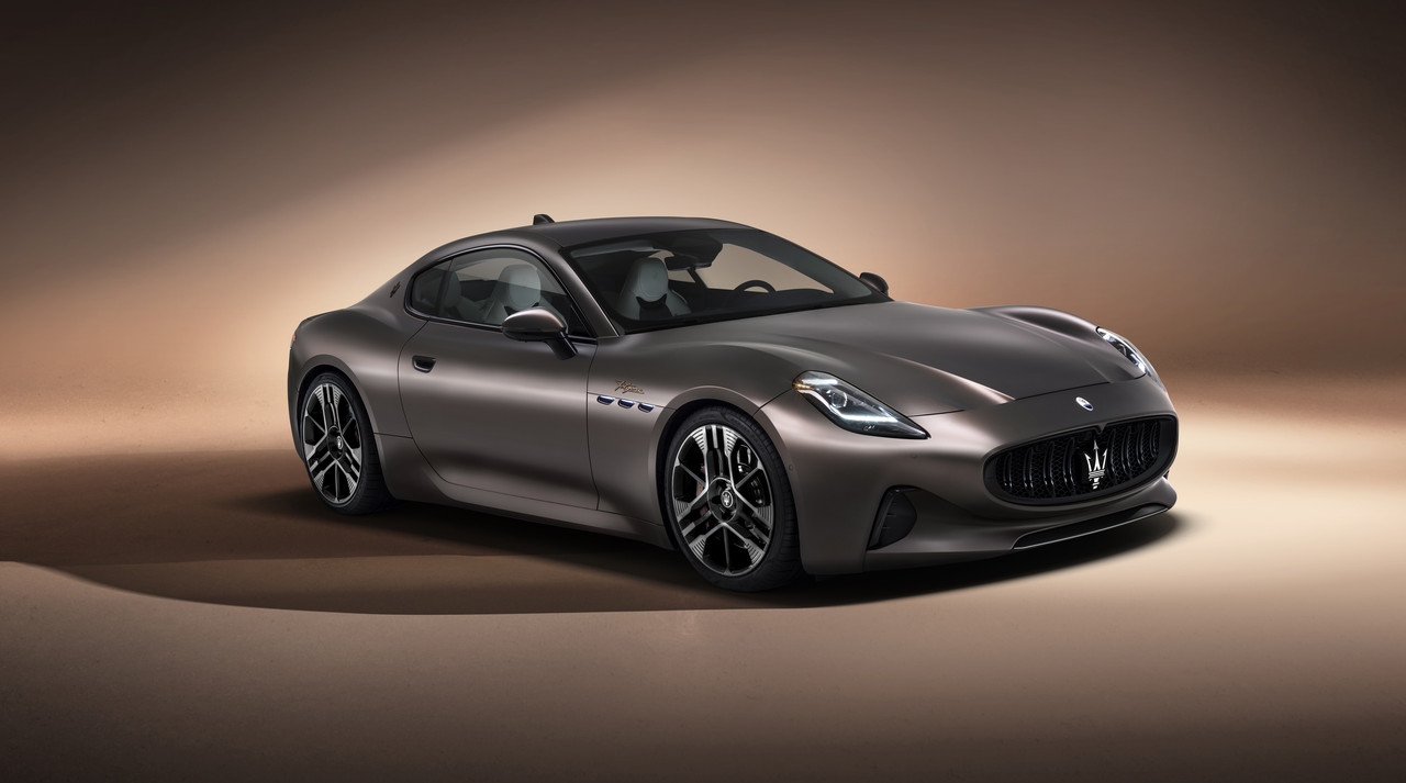 20092-MaseratiGranTurismoFolgore