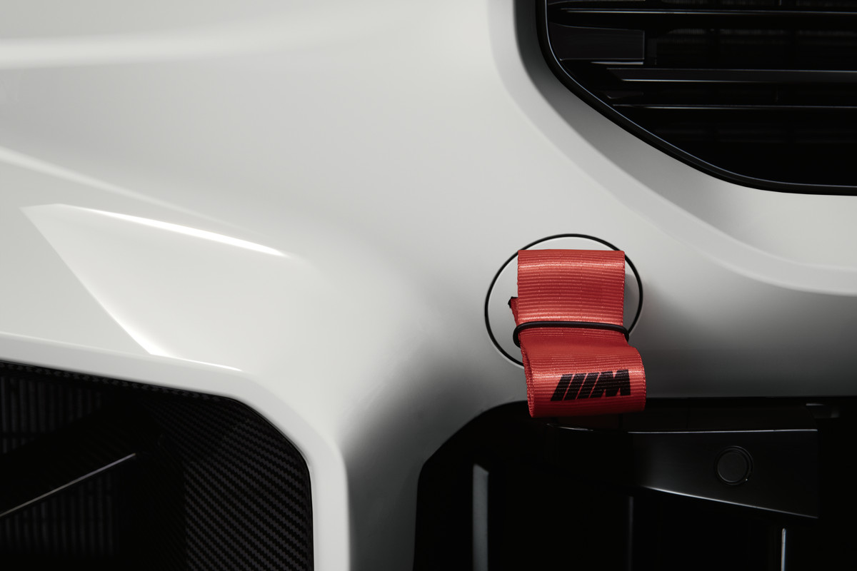 P90484594_highRes_the-bmw-m-performanc