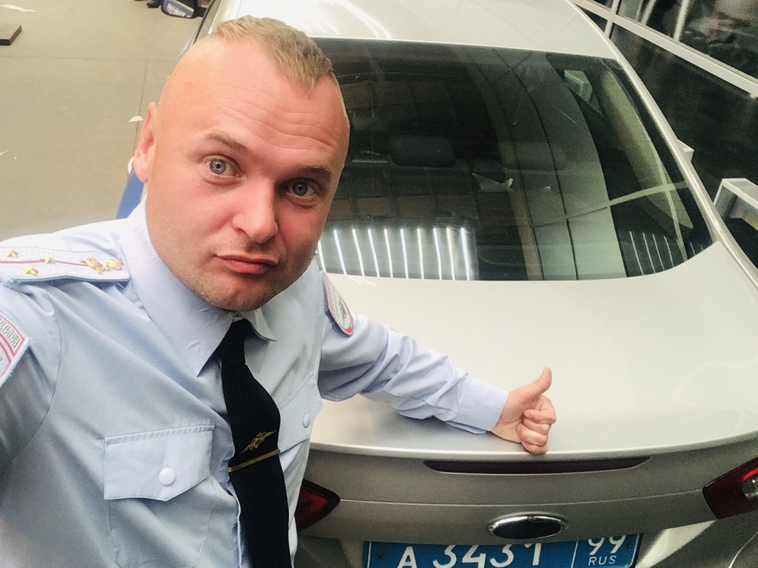 8B22EDB9-7C40-4441-AB00-EDB73A351C86