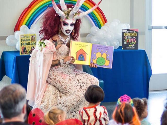 https://i.postimg.cc/fbF2Lz9W/drag.jpg