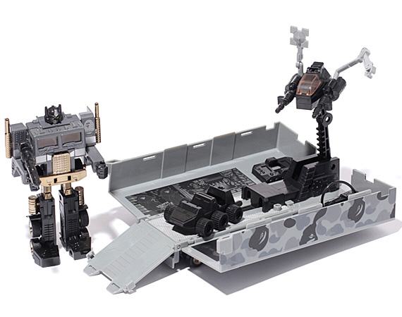 bape-transformer-optimus-prime-grey1_450