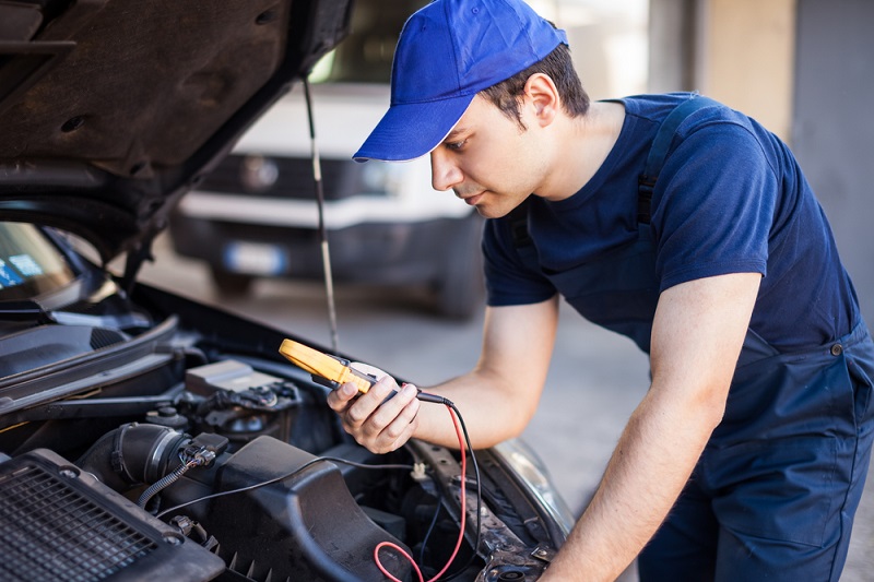Auto Mechanic