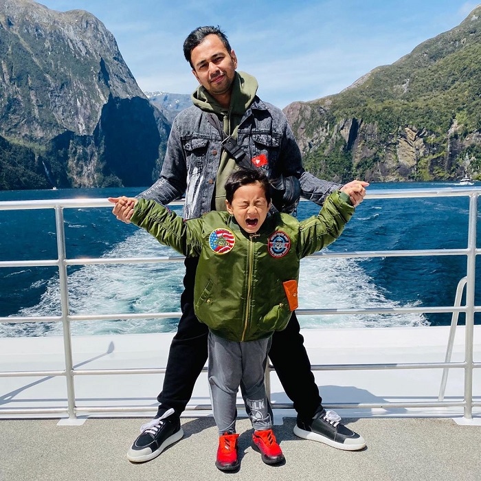 Kegembiraan Rafathar naik kapal